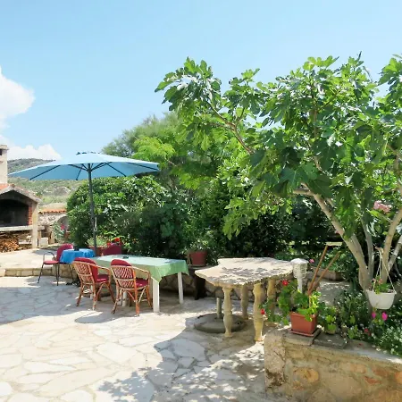 Lukeni-1 By Interhome Vinjerac