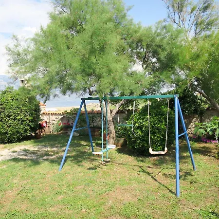 Appartement Lukeni-1